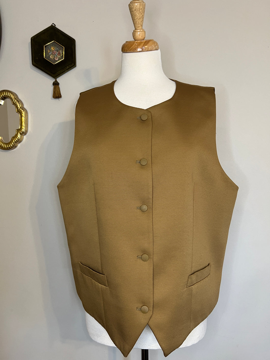 Vintage Round Neck Textured Vest