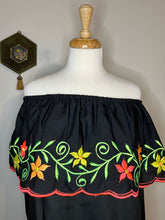 Load image into Gallery viewer, Vintage Embroidered Off the Shoulder Top